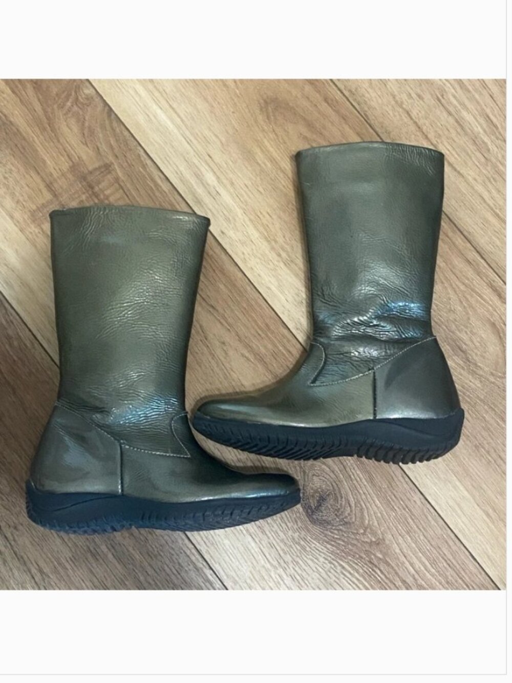 Twig girls size 1 patent leather knee high zip up boots EUC